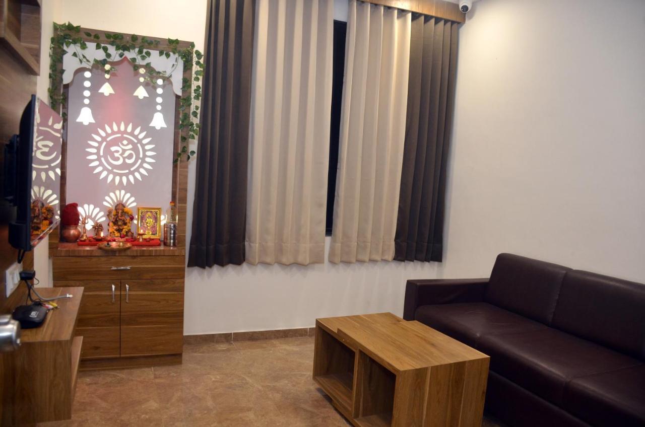 Hotel Newyork Inn Anand Ngoại thất bức ảnh